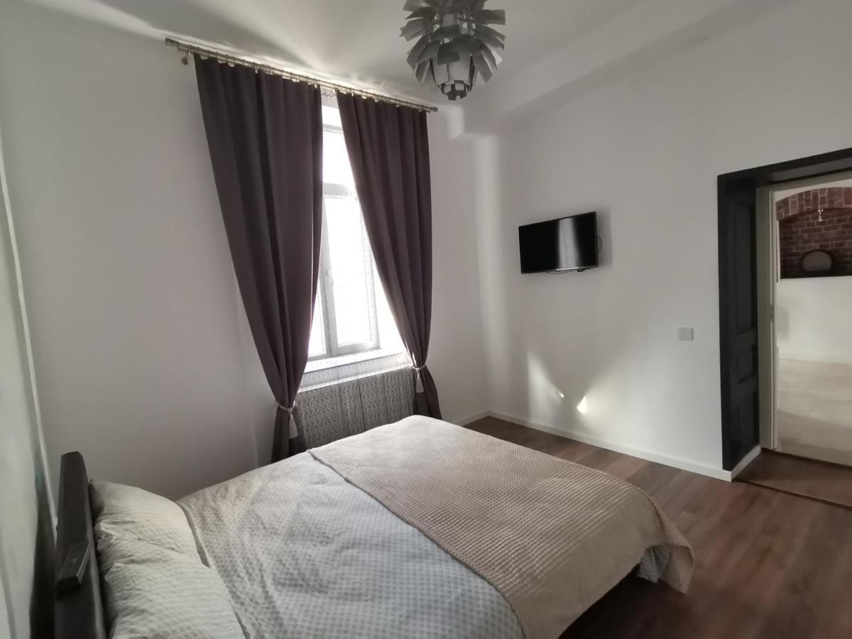 Casa J. Gusbeth Apartman Brassó Kültér fotó