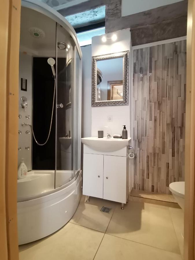 Casa J. Gusbeth Apartman Brassó Kültér fotó